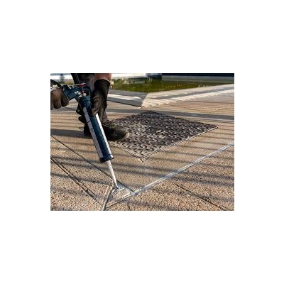 Bostik P985 Seal’N’Flex Self Leveling - Samorozlewny poliuretan do dylatacji poziomych